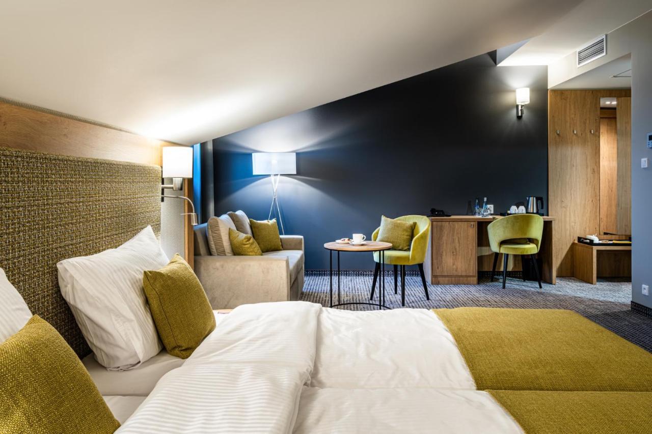 Sezony. Restauracja I Hotel Kostrzyn Extérieur photo