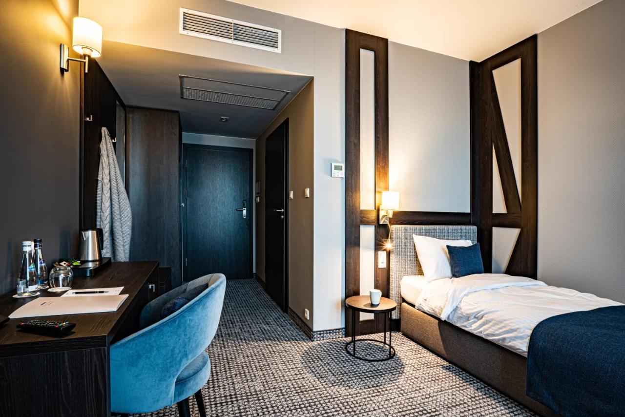 Sezony. Restauracja I Hotel Kostrzyn Extérieur photo